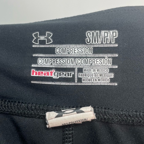 5 for $25🔥Under Armour Cropped Black Athletic Leggings Small - Picture 4 of 7